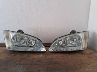 Přední světla Ford Focus MK2 před fl