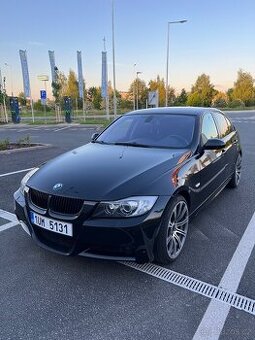 BMW E90 325i 160kw