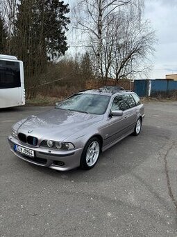 BMW E39 540i