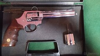 Revolver - 1