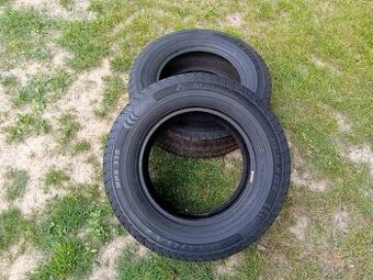 Matador MPS330 Maxilla 2 215/70 R15C 109/107R