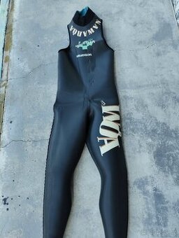 Prodám plavecký neopren na triathlon