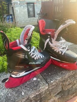 Brusle bauer vapor x4