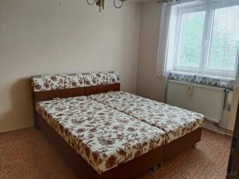 Manželská postel