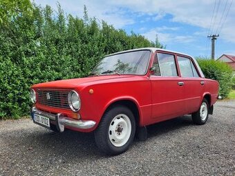 Prodám VAZ 2101 (1975) žiguli – s hromadou dílů
