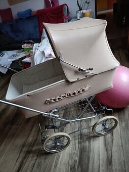 Retro kočárek Liberta