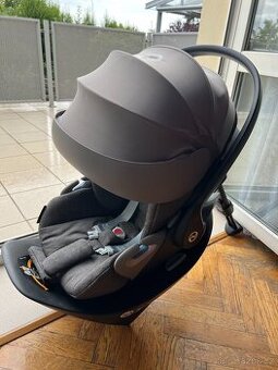 Cybex Cloud Z i-Size Plus 2022 + Cybex Base Z