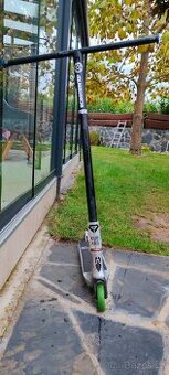 Custom freestyle koloběžka