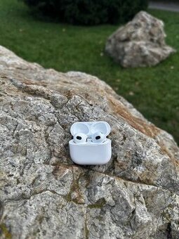 AirPods 3