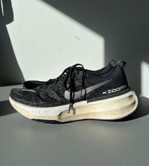 Nike Invincible Run 3