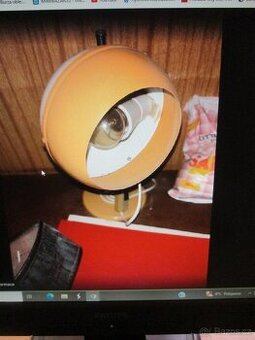 stolní lampa polohovatelná s magnetem