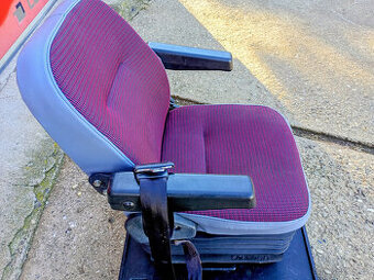 Sedačka BELARUS 920/954