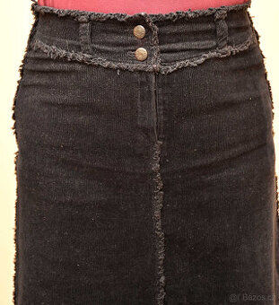 Dlouhá černá manžestrová elastická maxisukně vel.L