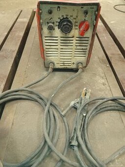 Svářečka UTA 200-1 - 1