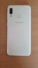 Samsung galaxy A20e - 1