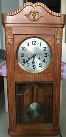 starožitné skříňové hodiny Gustav Becker-více v inzerátu