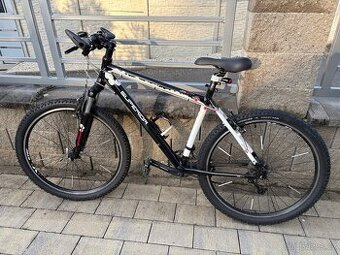Dámské horské kolo Superior 845, M, 27,5”