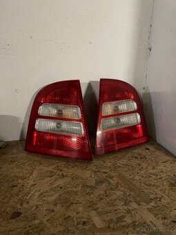 Zadní světla Škoda Octavia 1 liftback