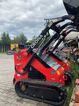 Mininakladač, smykáč, smykový nakladač 890 kg