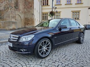 Mercedes kola AMG 18