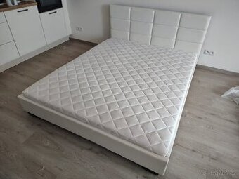 Postel dvoulůžko komplet Nové