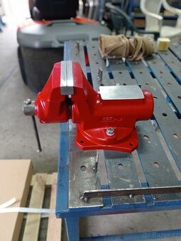York 125L