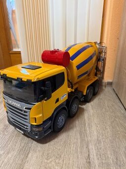 Bruder Mix Scania