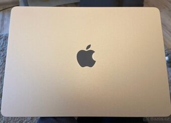 MacBook Air 13” M3 CZ 2024 Hvězdně Bílý