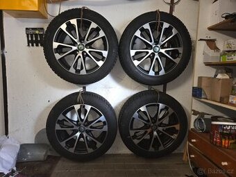 Sada zimních pneu NOKIAN R17 s orig. ALU disky Škoda Karoq