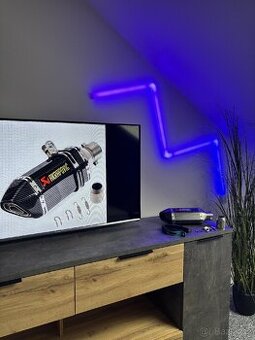 Sportovní koncovka výfuku na motorku Akrapovič 310mm karbon