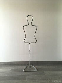 Stojan,torzo,aranžovací-výstavní prvek - silueta dívka