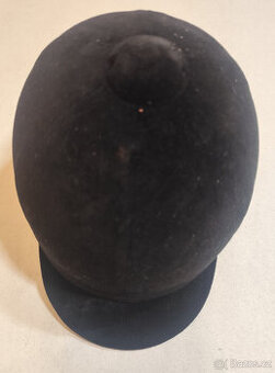 Jezdecká přilba Wembley vel.57