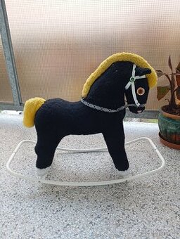 Houpací  kůň