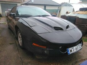 Pontiac firebird r.v1994  rozpredám na diely