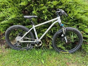 Detske kolo Early Rider 20 ODPRUZENA VIDLICE
