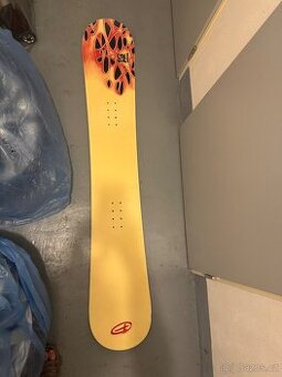 Prodám snowboard frople 169