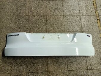 Ford Mondeo MK4 kryt na zadní dveře