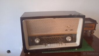 Staré rádio Grundig
