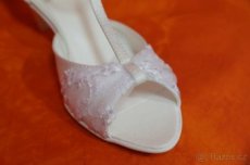 Svatební střevíčky