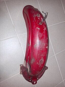 Jawa 250 kyvacka - zadni blatnik