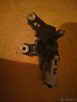 Motorek zadního stěrače Škoda Octavia I combi