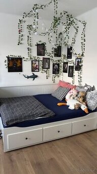 Ikea postel Hemnes