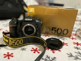 Objektivy Nikon D500