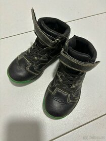 Chlapecké černé kotníčkové boty, vel. 28, Reserved