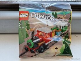 LEGO Creator 30584 Vánoční vláček VIP