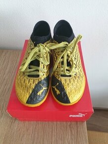 Fotbalová obuv zn. PUMA Ultra Yellow-Black č. 33