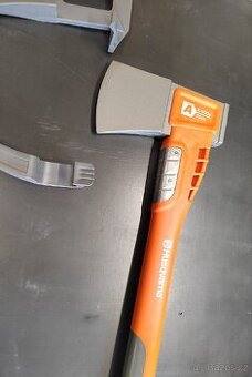 Sekera Husqvarna 2400g
