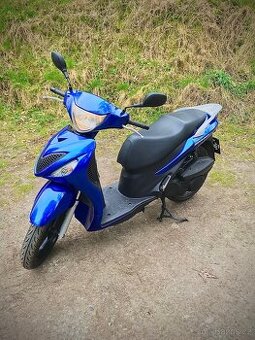 Skútr Suzuki Sixteen 125i řp. B, nová STK