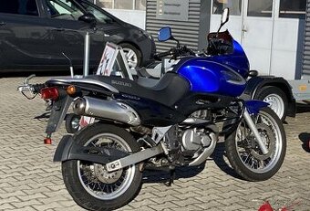 Suzuki XF 650 Freewind , postranní kufry