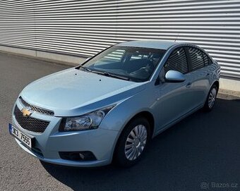 CHEVROLET CRUZE 1,6i EcoTec 91kW - 2.maj - pouze 78800km